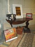 runners, drop leaf table