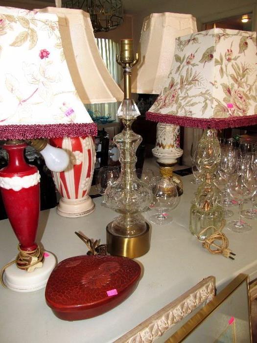 Several of the many beautiful accent / decorator lamps available in this sale...Vintage Aladdin Lamps with Alcite bases and fused accents, Vintage Molded and Etched Glass  Lamps, others too that are pictured elsewhere in this collection