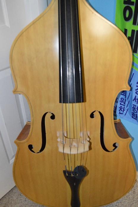 Miesel 3/4 size Student Bass, $900 (slightly negotiable)