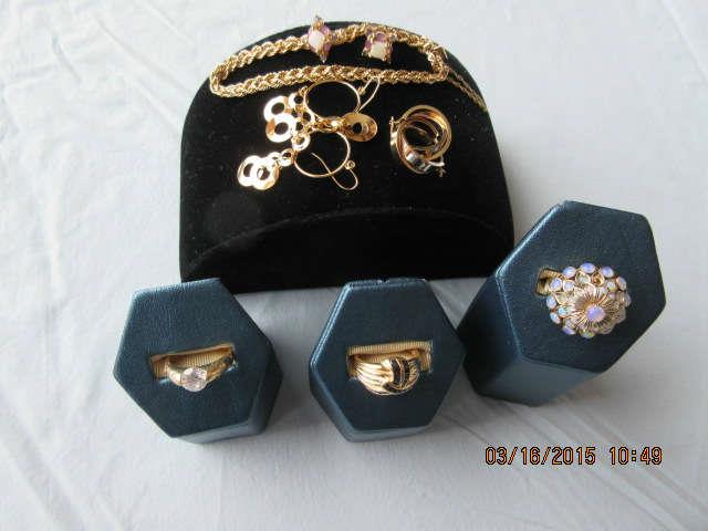 Karat gold jewelry