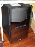Wine Fridge - like new, works great. Holds 18 bottles