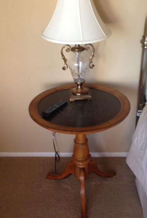 Side bedroom table, excellent condition, glass top, lamp not included.