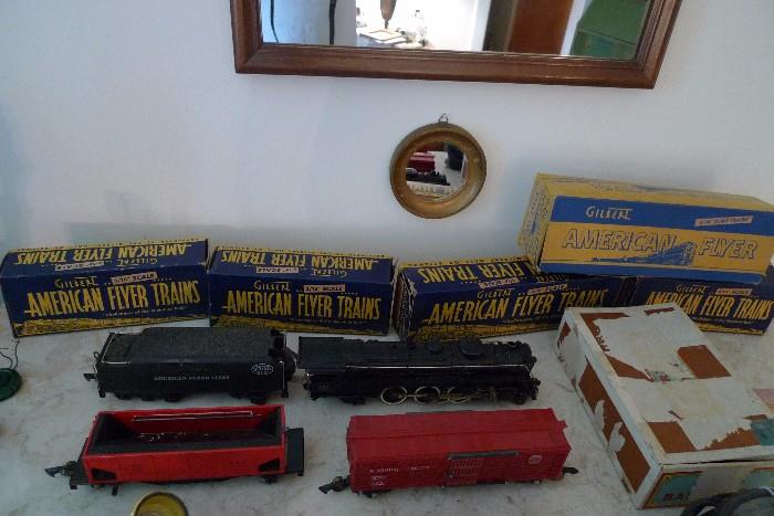 American Flyer set with boxes.