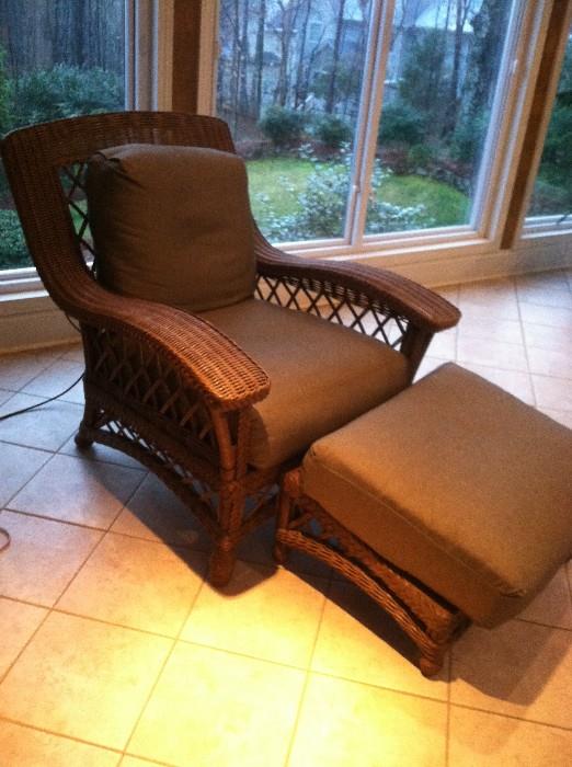 Lane Venture Wicker Lounge Chair and Ottoman - cushions Sunbrella fabirc