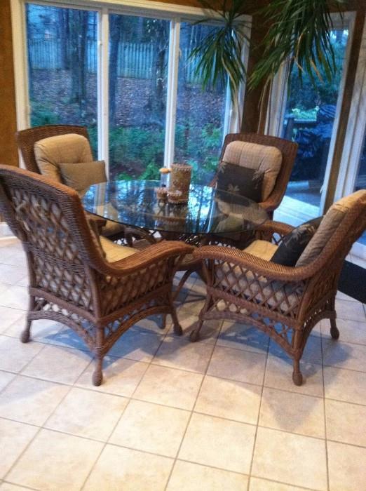 Lane Venture Wicker Glass top Table and four Side Chairs