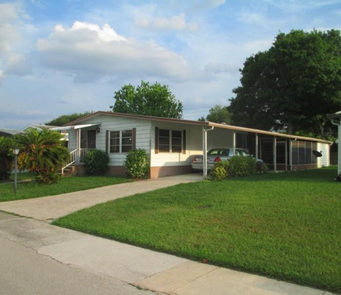 Double Wide Mobile Home w/ new pergo flooring--3 bed/2 bath with washer, dryer, giant double refrigerator, oven/microwave & dishwasher