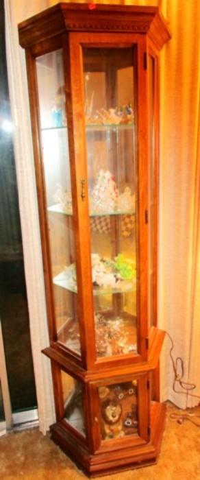 DISPLAY CASE WITH COLLECTION OF HAND BLOWN GLASS CONTENTS