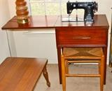 MONTGOMERY WARD SEWING MACHINE