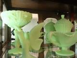 Over 35 pieces of lime green Fenton glass
