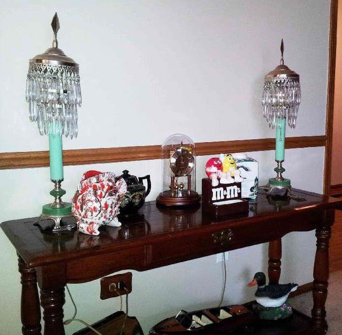 sofa table with pair of vintage dresser or buffet lamps and more 