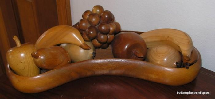 Vintage Wood bowl and fruit