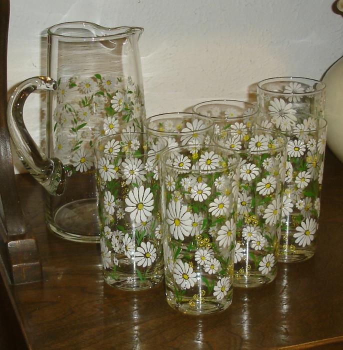 Handpainted daisy pitcher & glasses
