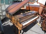 K1778 #8 Wurlitzer 1931 Baby Grand Piano 4’10’’ Mahogany Finish Rough Condition of 5-6 #124462