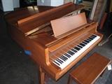 A19 #10 Story & Clark 5’3” 1970 Walnut Baby Grand Piano #455001 Condition of 9