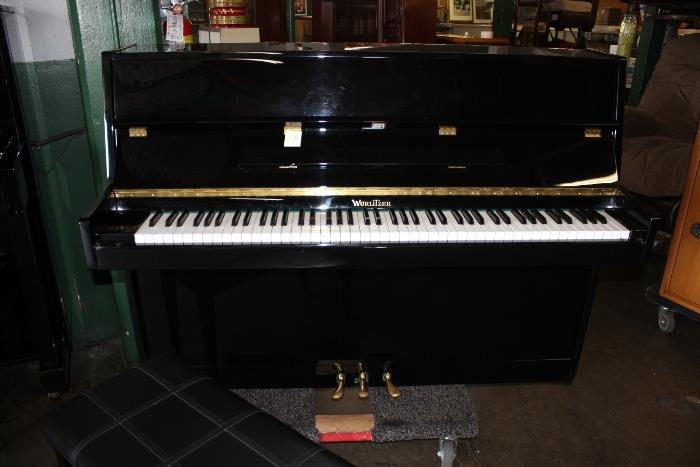 G54 #12 Wurlitzer 44” Model WP-50 Black Hi Gloss Studi Upright Piano #540101953 Condition of 9