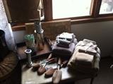 Deco items and towels.  Cedar shoe holders.