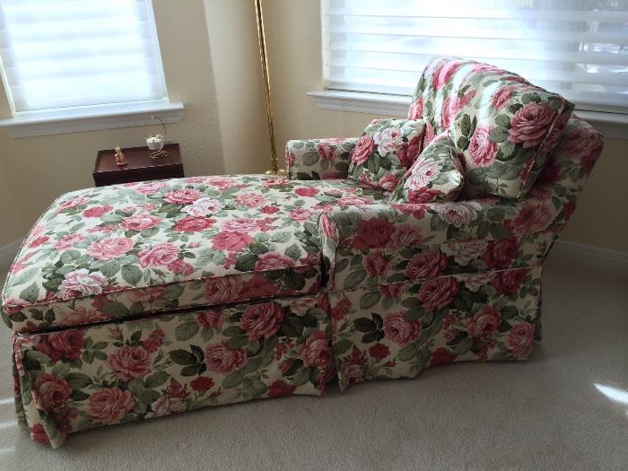 Gorgeous Rose Chaise