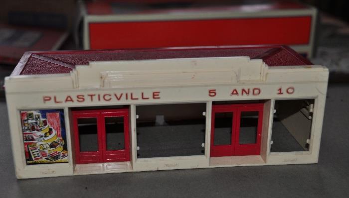 Plasticville 5 and 10
