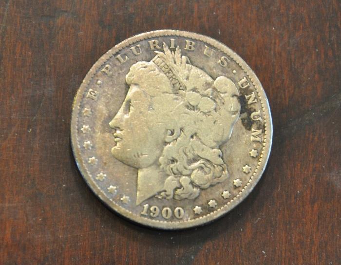 Morgan Silver Dollar (1900);