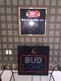 BAR BEER SIGN ( BUD LIGHT) NEON LIGHTS UP!