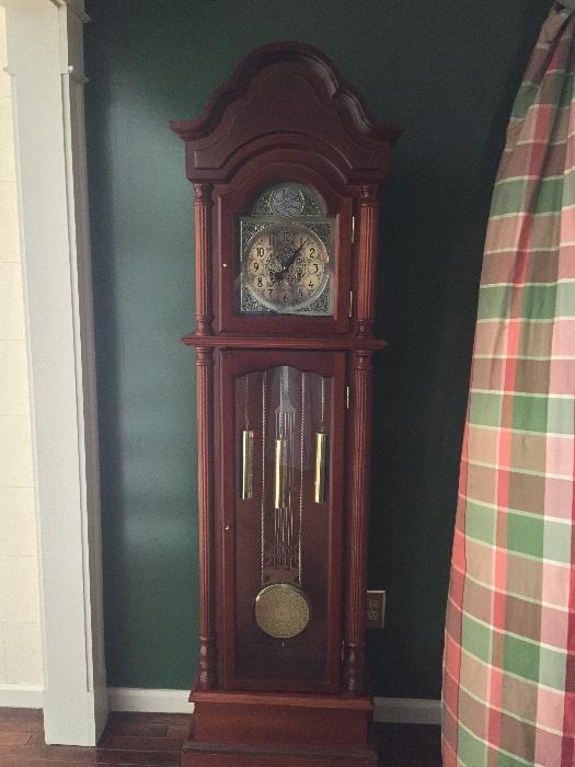 Grandfather clock with key/winder