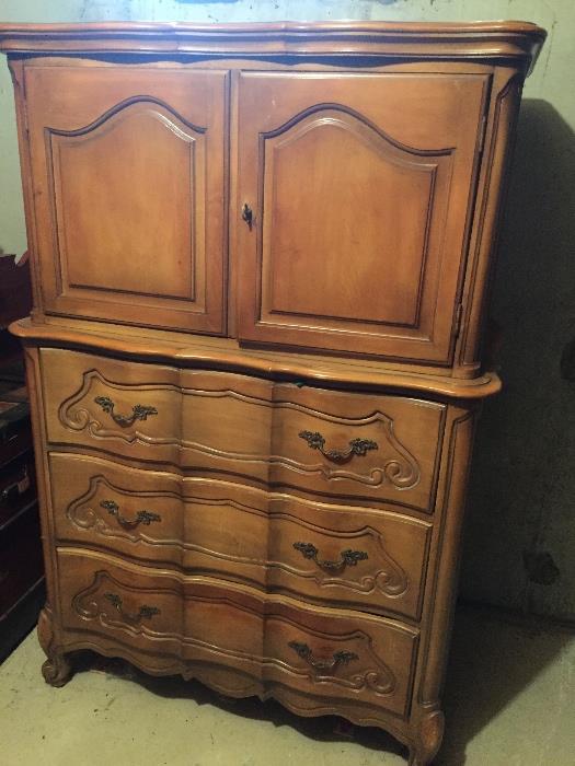 Large wardrobe with matching bedroom dresser, night stand, and 2 twin headboards