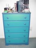 Five-drawer chest