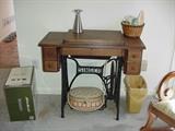 Singer sewing machine (machine is intact)