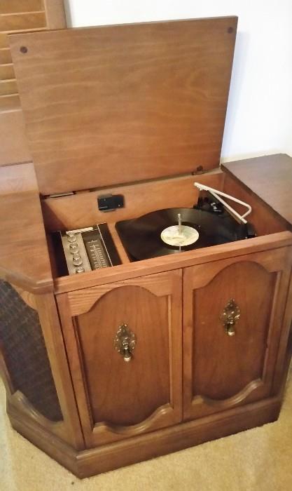 Super cool (Unique Shape) Stereo Console Unit with RECORD PLAYER from Sanger Harris !  (WORKS !!!) :)
