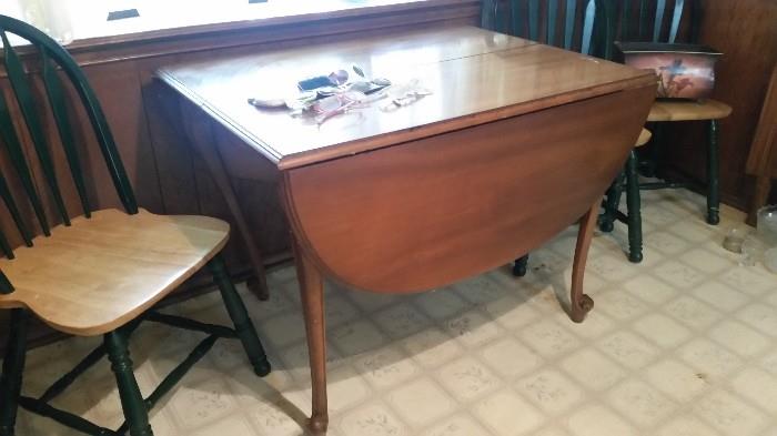 Nice Drop Leaf Table