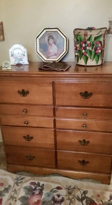 Matching Dresser - VERY NICE !