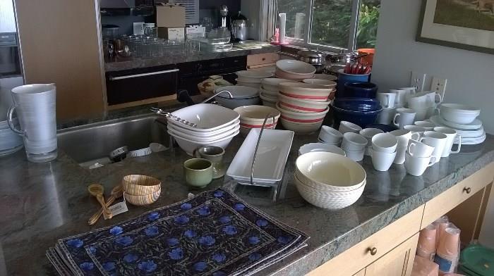 Kitchen wares for sale
