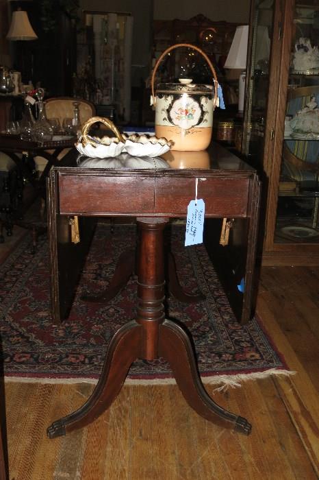 Sheraton style Drop Leaf Table, perfect for small spaces