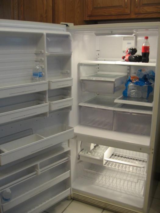 Amana refrigerator/freezer 20.5 ft.³