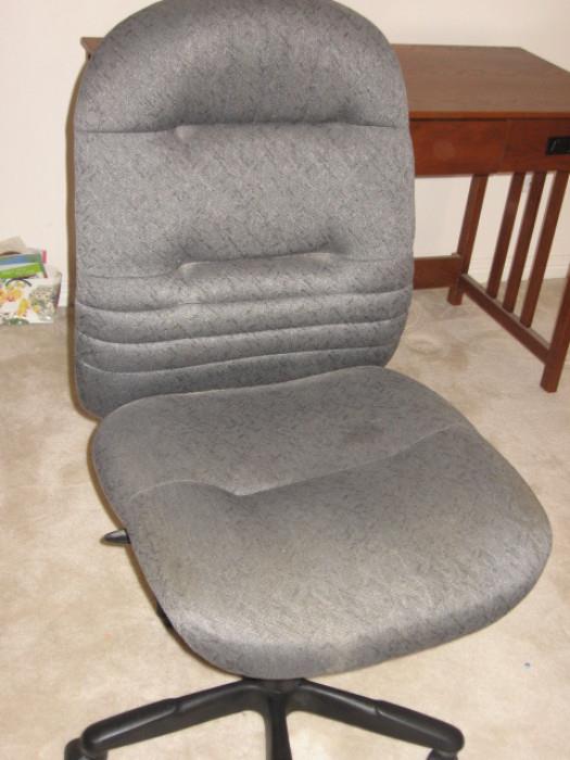  gray fabric office chair