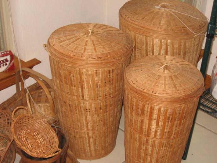 Various baskets [3] hampers
