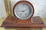 18 1/2" x 10" Mahogany Herschede (Cincinnati) humpback mantel clock