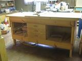 workbench w/drawers