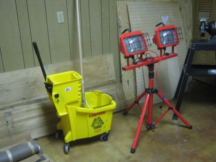 Rubbermaid industrial mop & mop press bucket, halogen lights on adjustable tripod stand