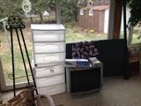 PLASITC CONTAINERS, EASEL FOR ART
