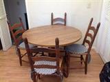 Round kitchen table, chairs