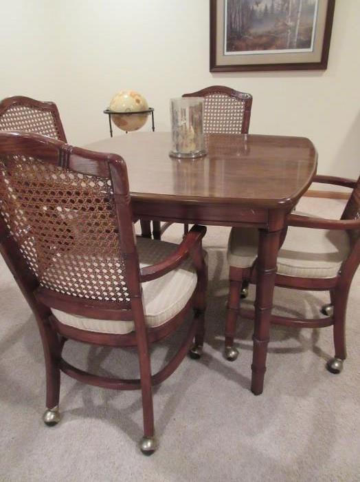 BAMBOO LOOK SMALL TABLE WITH LEAF AND 4 CHAIRS ON WHEELS / NICE SET