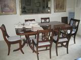 Drexel dining room set with leaves and pads