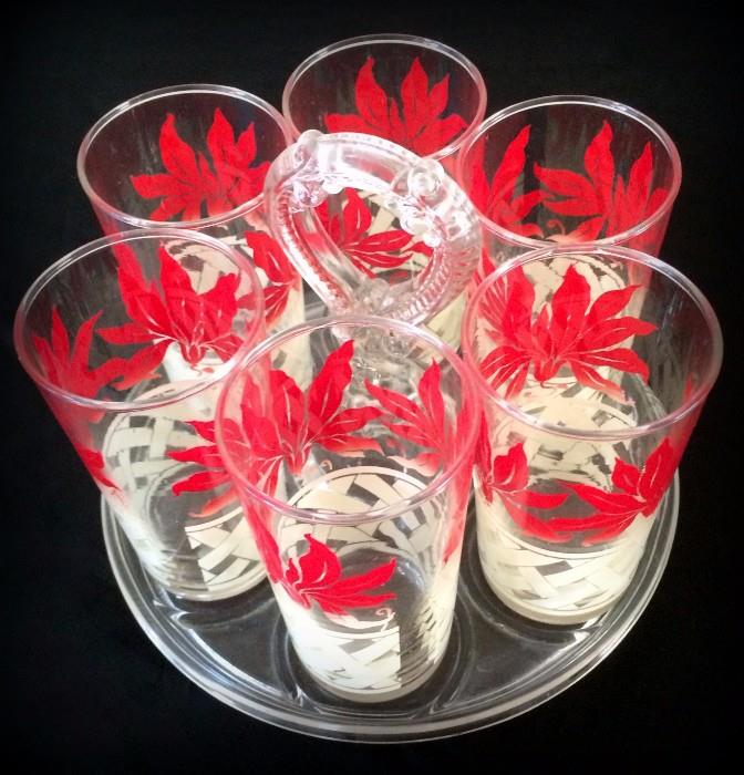Great set of glasses with a special glass caddy / tray