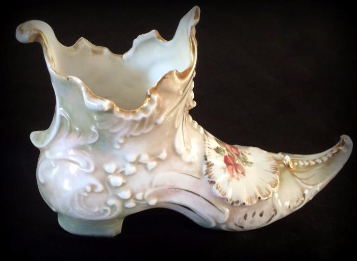 Lovely porcelain Victorian boot !