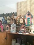                  Decorative bird houses