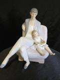 Lladro Reading with Daddy 6770 2001-2002 Juan Huerta