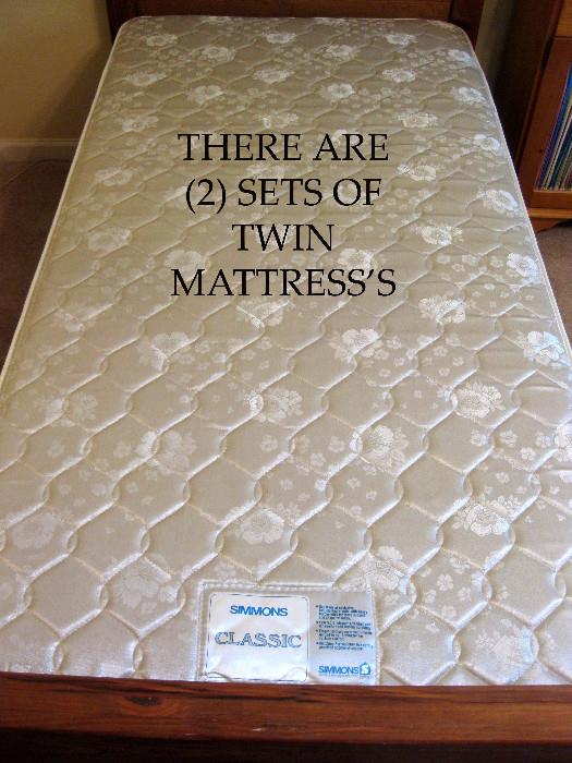 Twin mattress set (2)