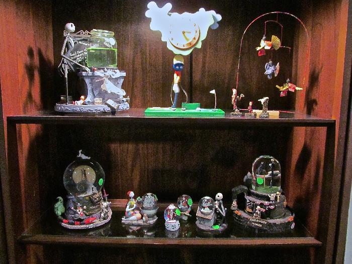 Collection of Nightmare Before Christmas Items, Great "Golfers" Clock