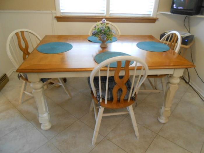 Dinette set with 6 chairs